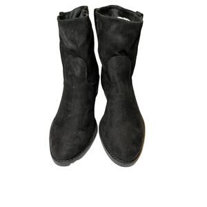 NWOB Dolcetta Black Faux Suede Jane Pull-On Ankle Booties Women's Size 6.5